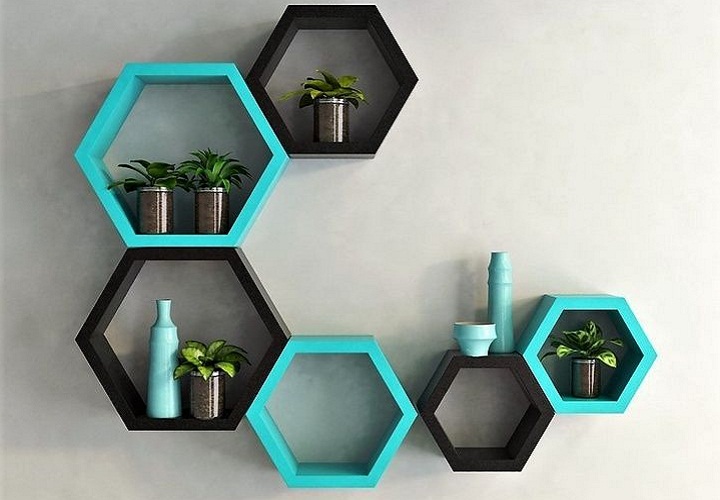 trang trí tường nhà đẹp với kệ trang trí